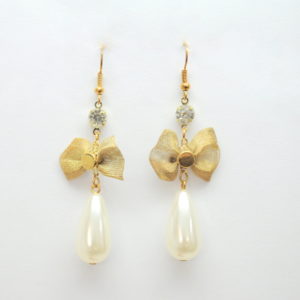 Pearl And Gold Bow Chandelier Earrings -0